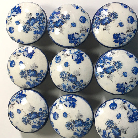 Floral Blue & White Knobs w/Vintage Design - Decorative Hardware for Kitchen, Bath, or Bedroom Dressers and Cabinets, Dresser Knobs