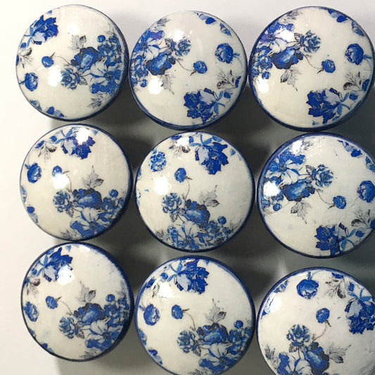 Floral Blue & White Knobs w/Vintage Design - Decorative Hardware for Kitchen, Bath, or Bedroom Dressers and Cabinets, Dresser Knobs